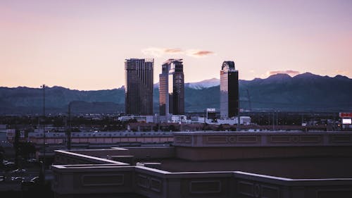 {interest_rates_comparison}