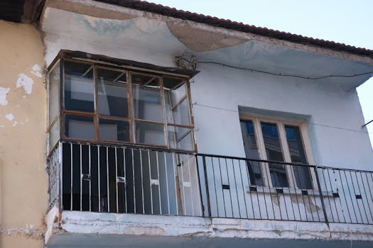 pexels-technology-code-laptop