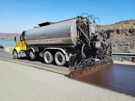 tablet_with_poker_app