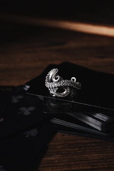 pexels-alex-andrews-2411381