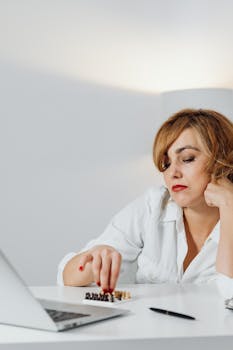 pexels-coins-and-documents