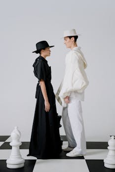 Korttipelit Ja Pasianssit Kirja: Täydellinen Opas Eri Peleihin Ja Niiden Historiaan